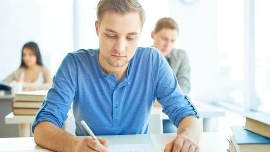 hausarbeit mit ki schreiben